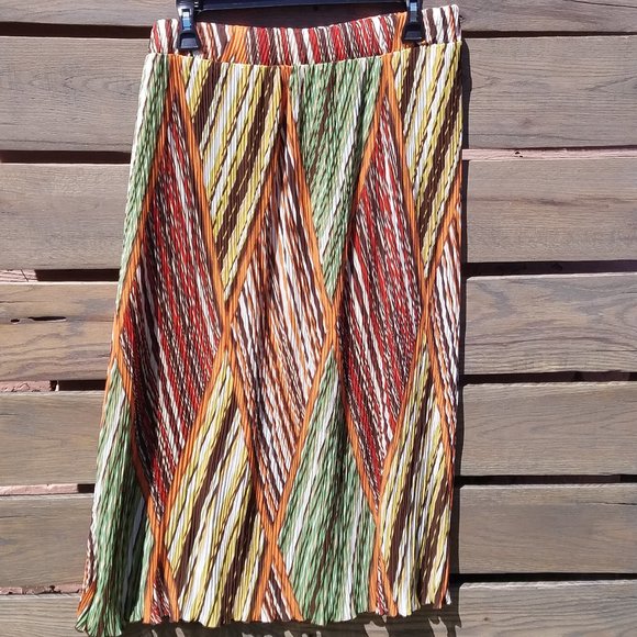 AVA JAMES Multicolor Striped Diamind Pattern Skirt - Picture 9 of 16